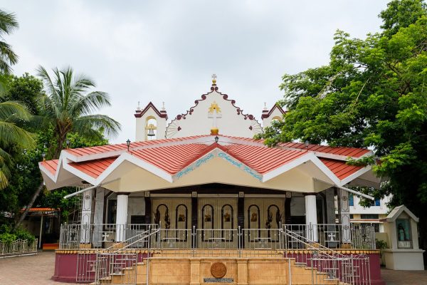 Holy Cross Church – Kurla