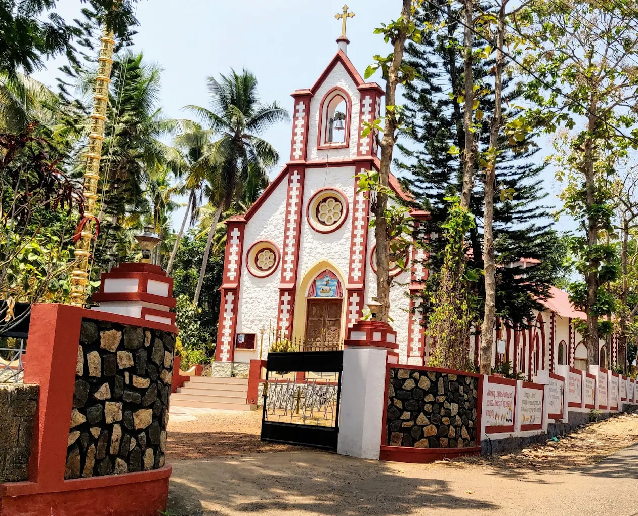 Holy Cross Church – Palappoor