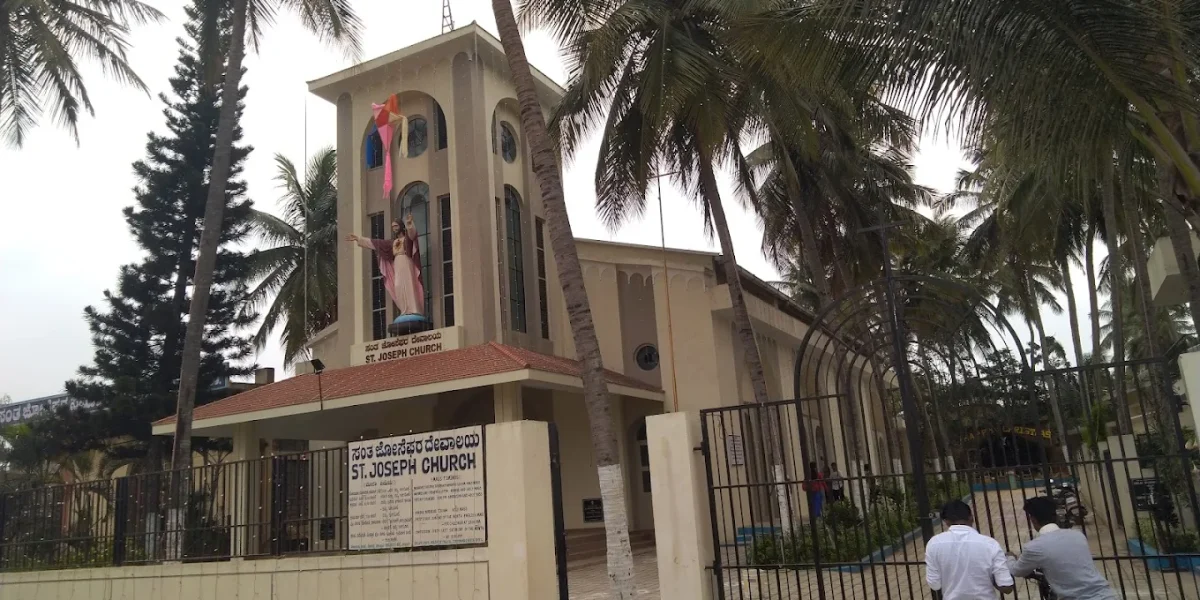 St Joseph’s Church – solur
