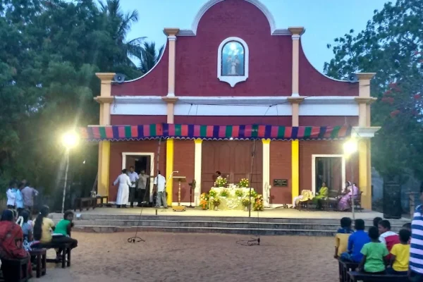 Holy Family Church – Keezhputhupattu
