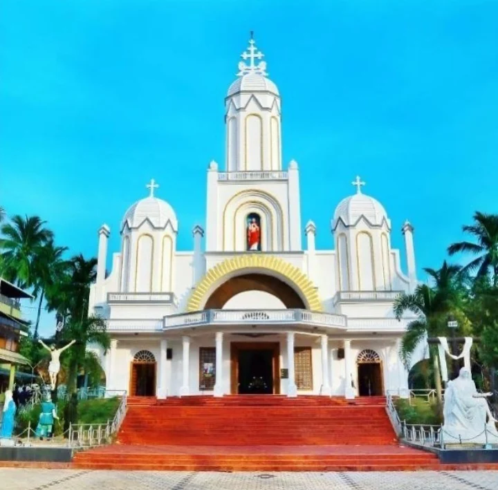Sacred Heart Church – Nadathara