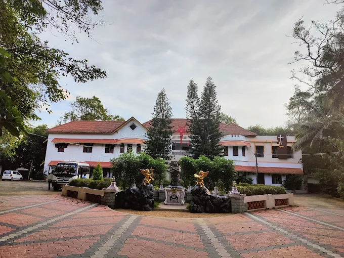 Roman Catholic Church – Vayalogam