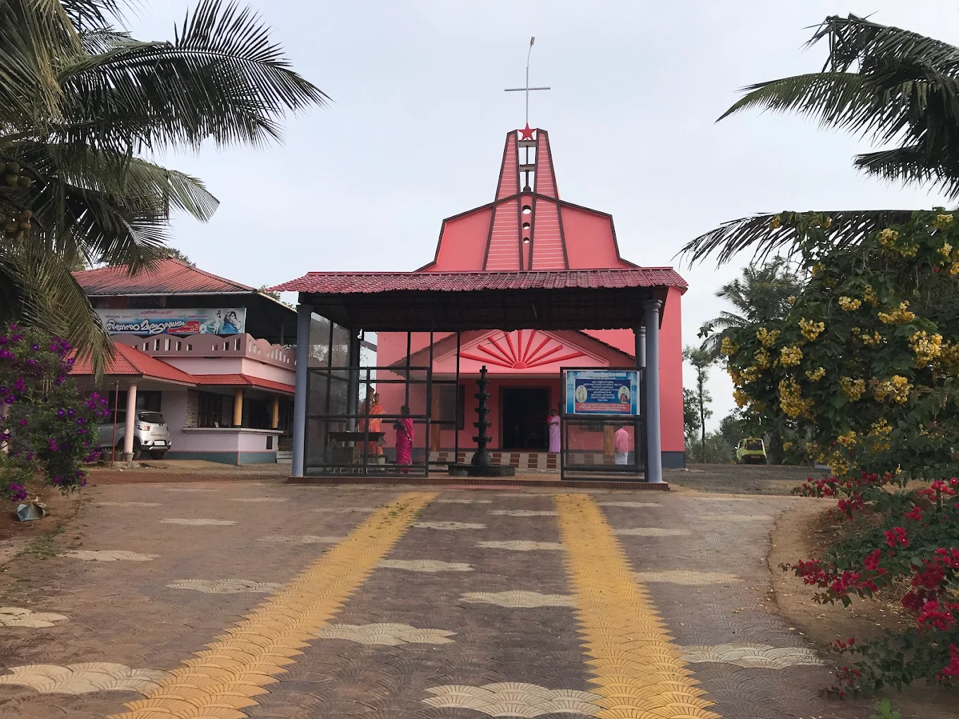 Bl. Chavara Kuriakose church – Puthiyidamkunnu
