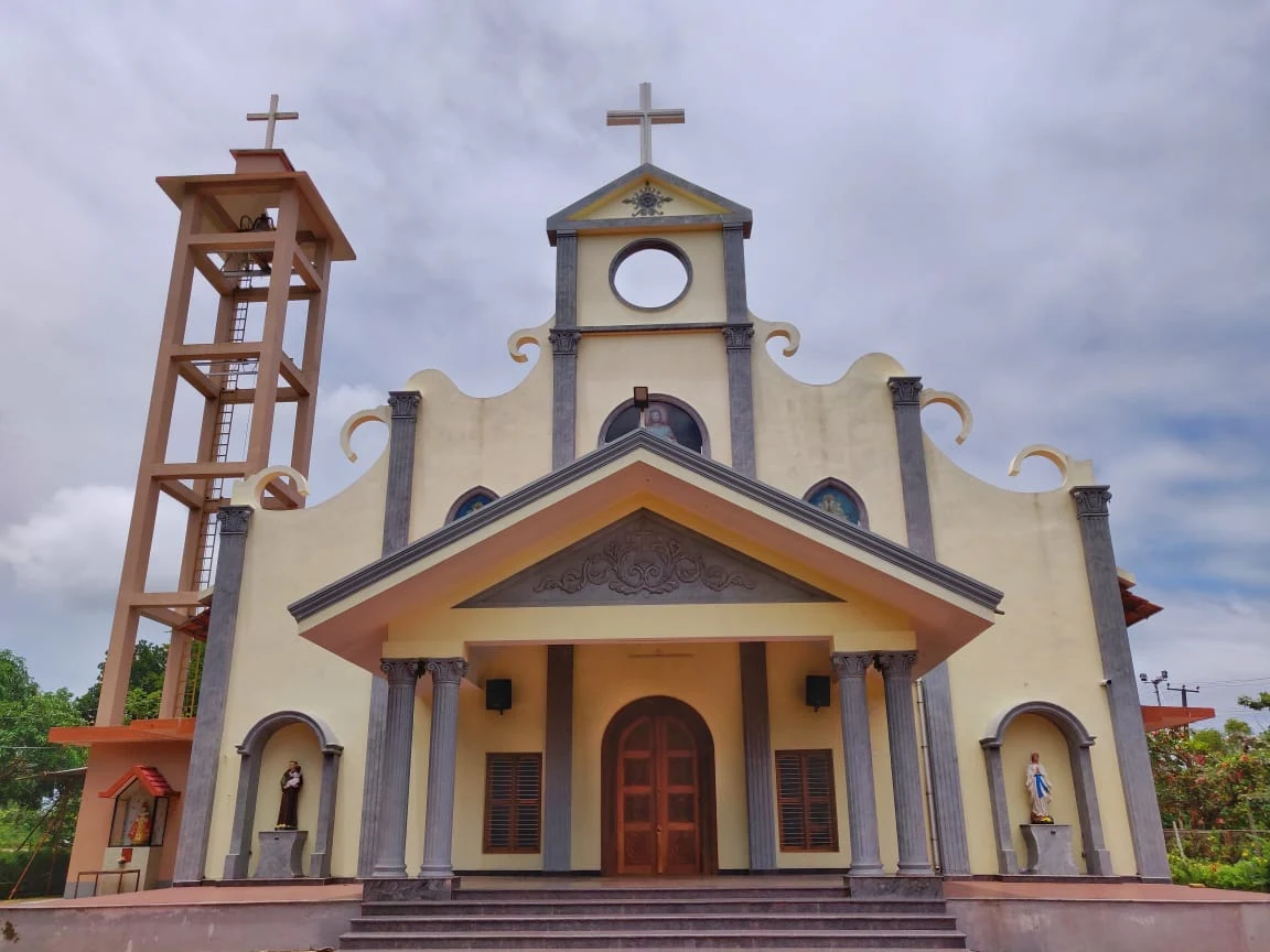 Holy Cross Church – Eliarpadavu