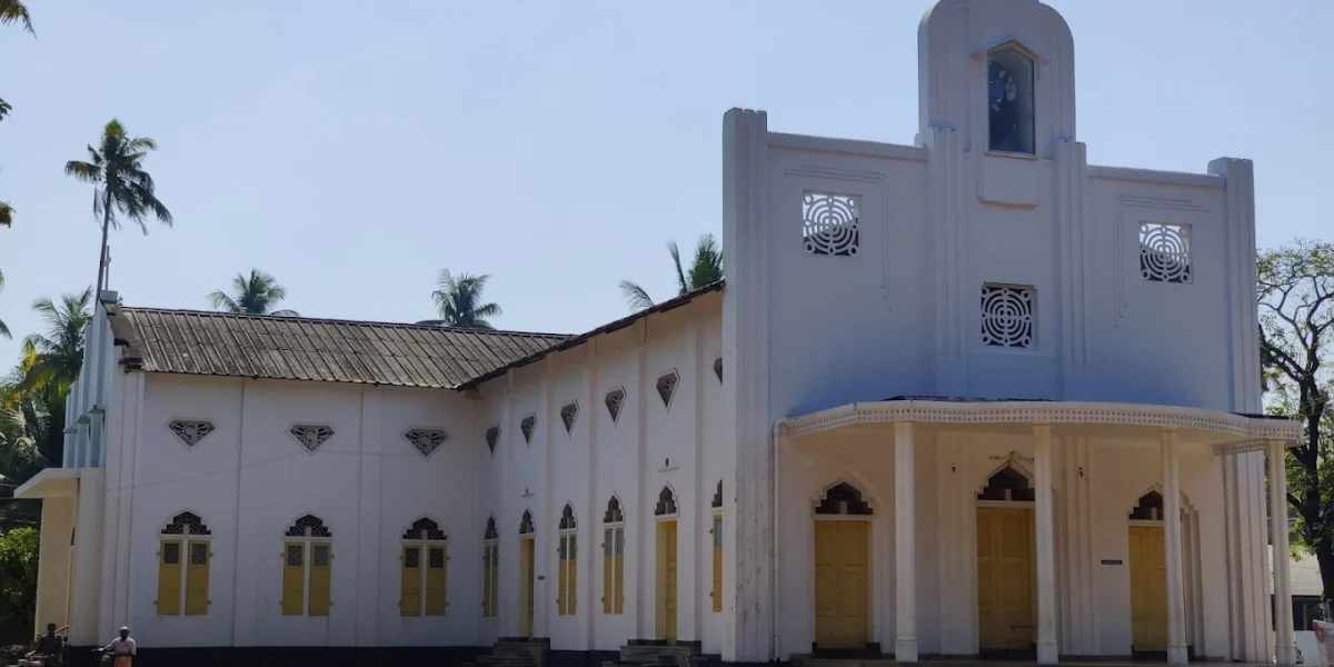 Holy Cross Church – Kadalvathuruth