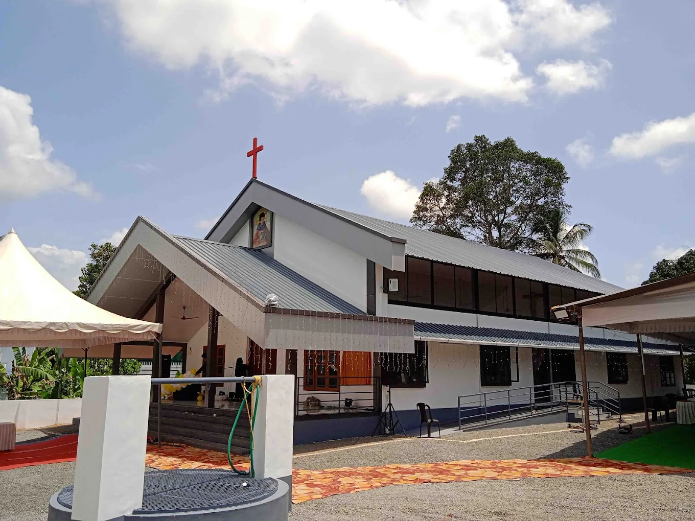 Holy Spirit Church – Pallikkara