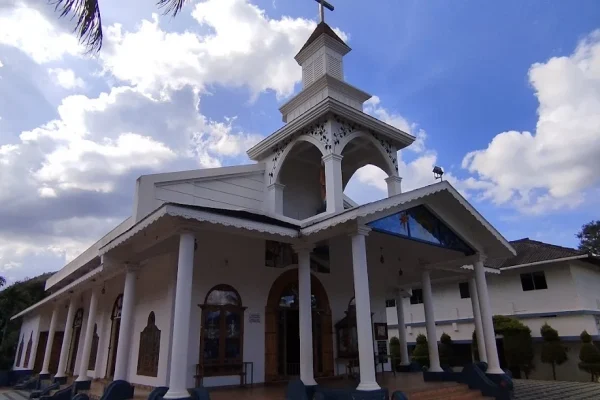 Sacred Heart Church – Ambalavayal