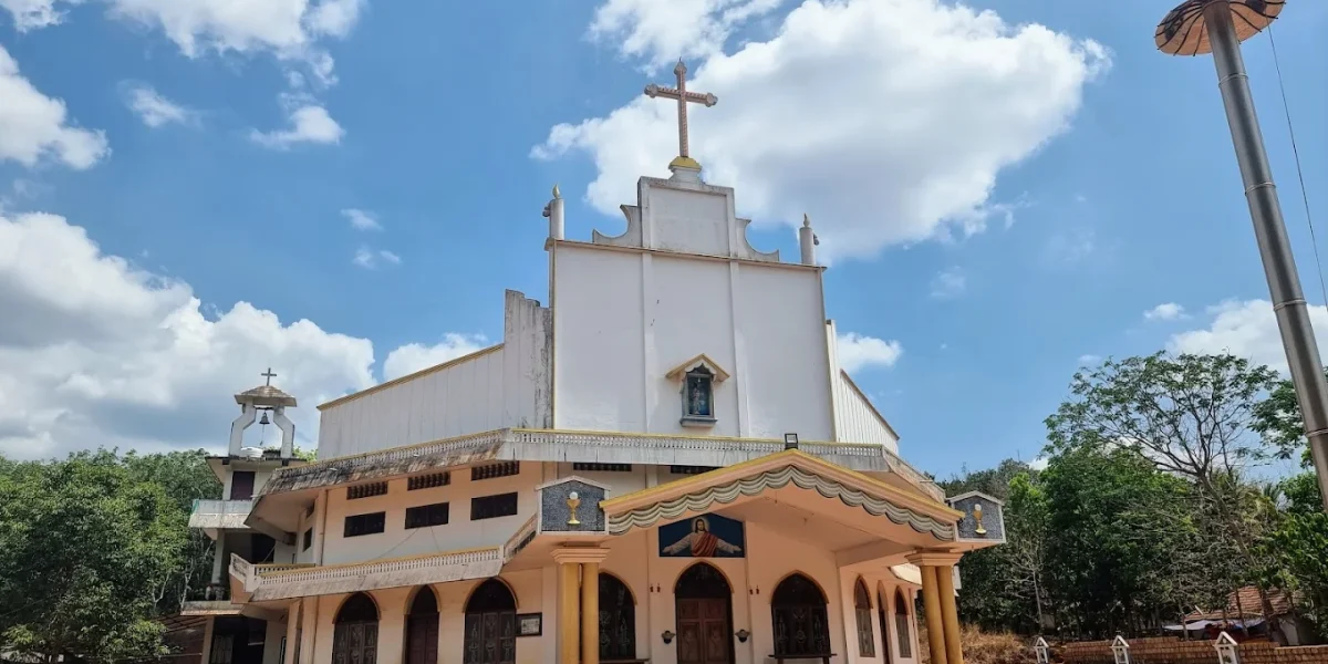 St. Maryâ€™s Church – Pariyaram