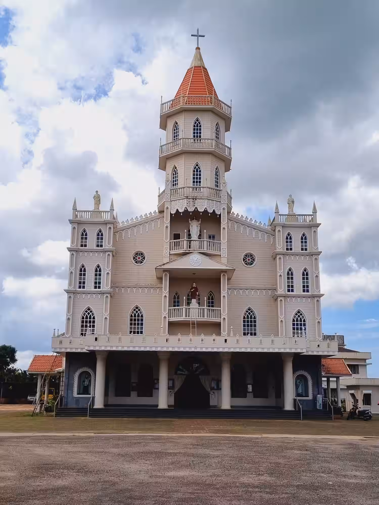 St. Lawrence Church – Belle
