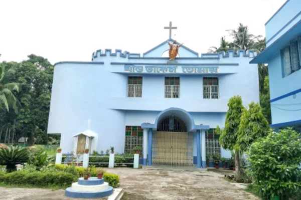 Holy Cross Church – Thakurnagar