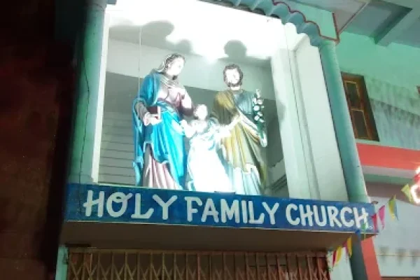 Holy Family Church – Kearchand
