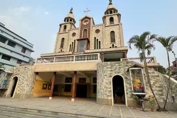 Auxilium Church – Mahendra Roy Lane