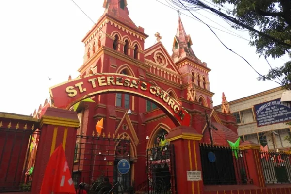 St.Teresa’s Church – Acharya Jagadish Bose Rd
