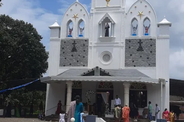Blessed Alphonsa Church – Chayyoth