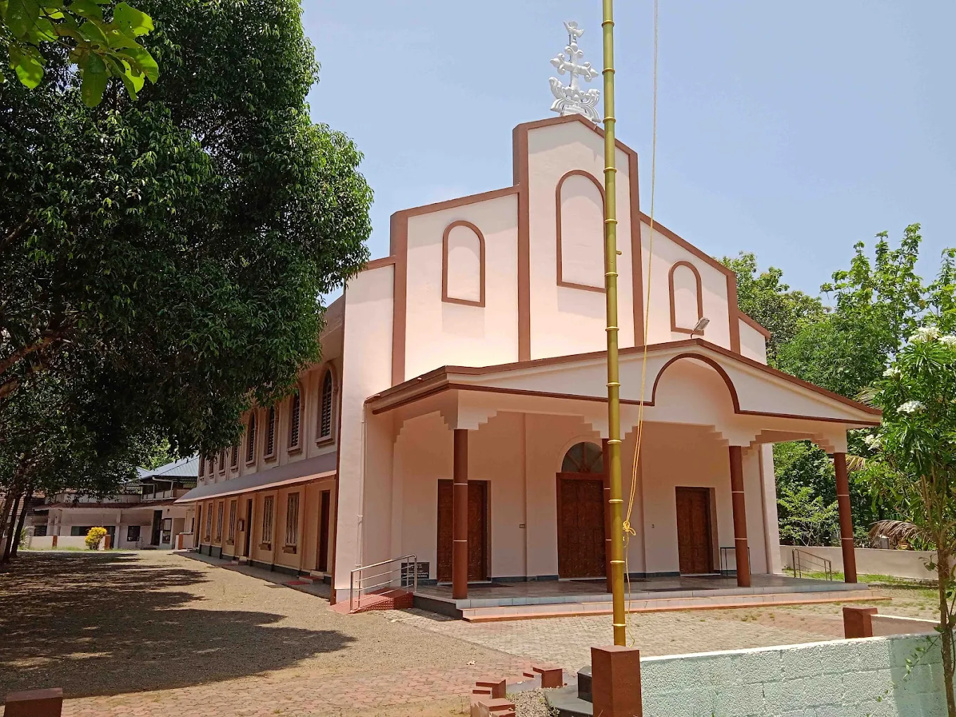 Cherupushpam Church – Palakad