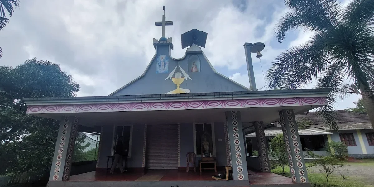 Holy Cross Church – Choorapadavu