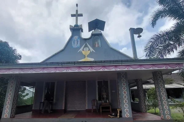 Holy Cross Church – Choorapadavu