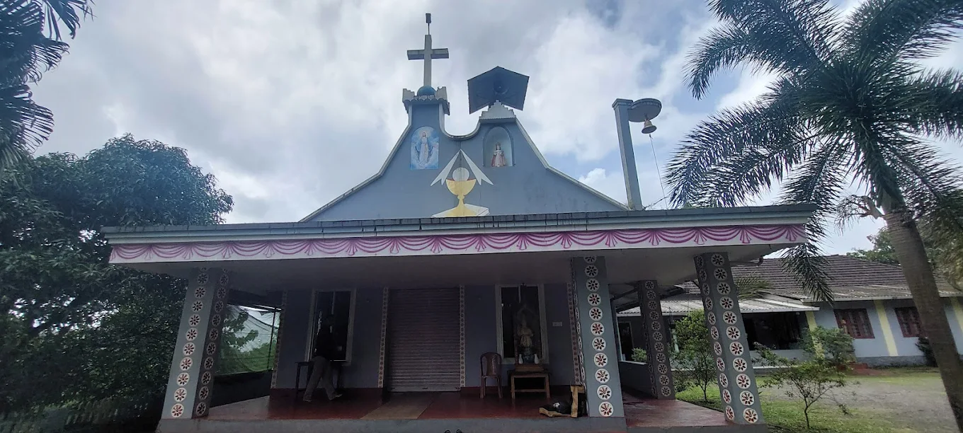 Holy Cross Church – Choorapadavu