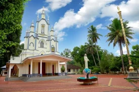 Lorethu Matha Church – Chakkampuzha