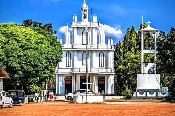 Sacred Heart Church – Angadikadavu