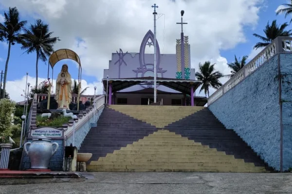 St. George Church – Vellathooval