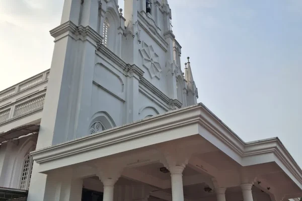 St. John Nepumcian Church – Kozhuvanal