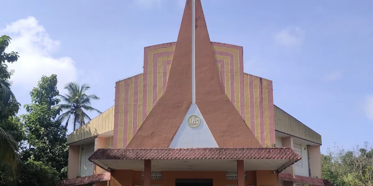 St.Antony Church – Chunadaparamba