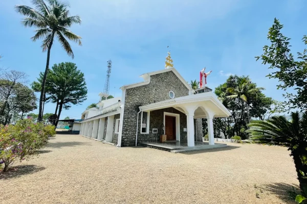 St.Antony Church – Vellikulam
