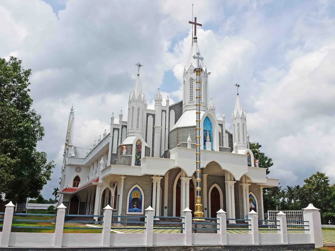 Mary Immaculate Church – Kuzhikkattussery