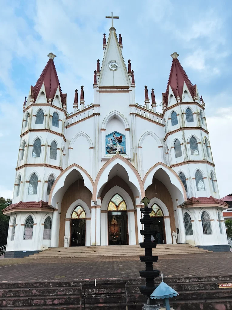 St.George Church – Puthenvelikkara