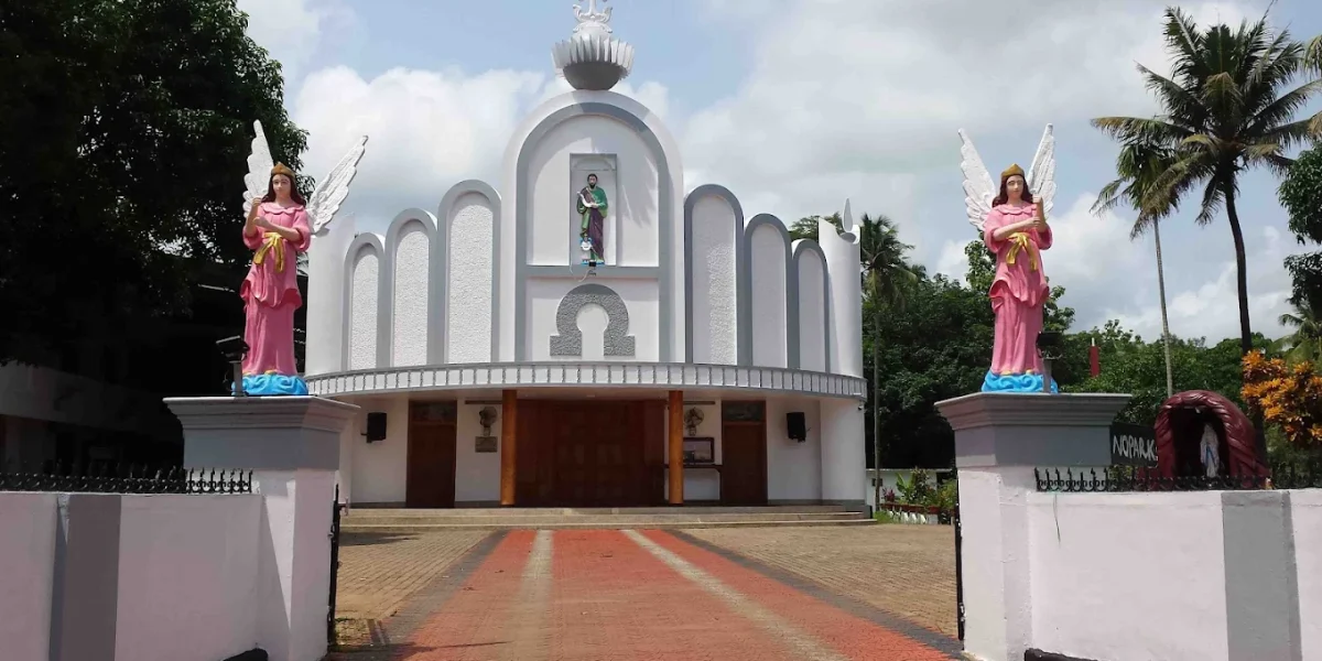St.Mathews Church – Thumboor