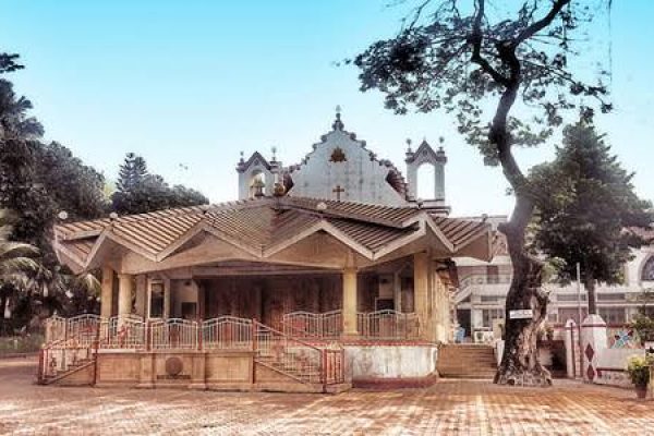 Holy Cross Church – Disobai