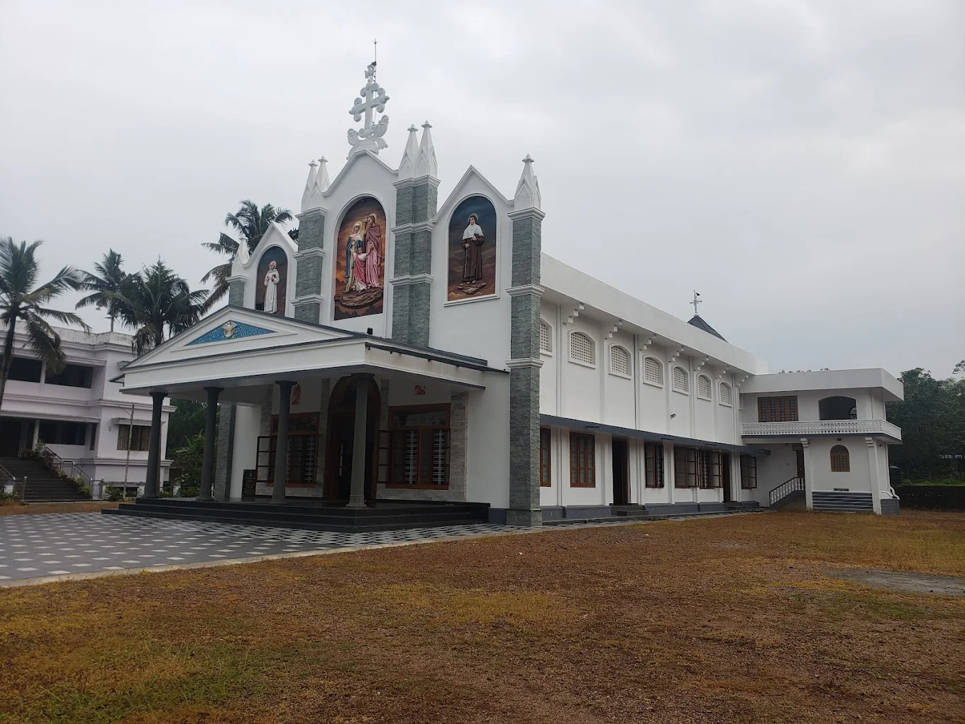 Holy Family Church – Edamon
