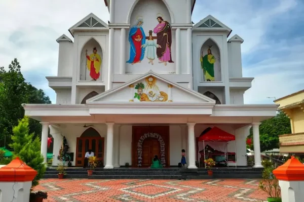 Holy Family Church – Kizhakkemithrakary