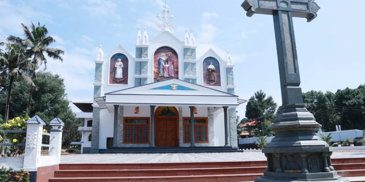 Holy Family Church – Mannila