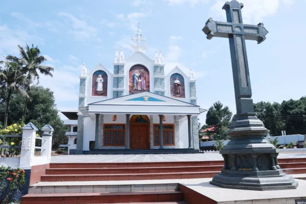 Holy Family Church – Mannila