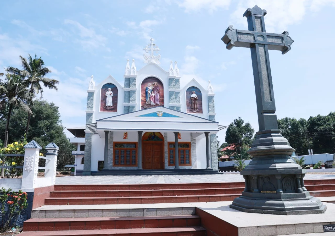 Holy Family Church – Mannila