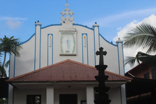 Lourdes Matha Church – Puthussery