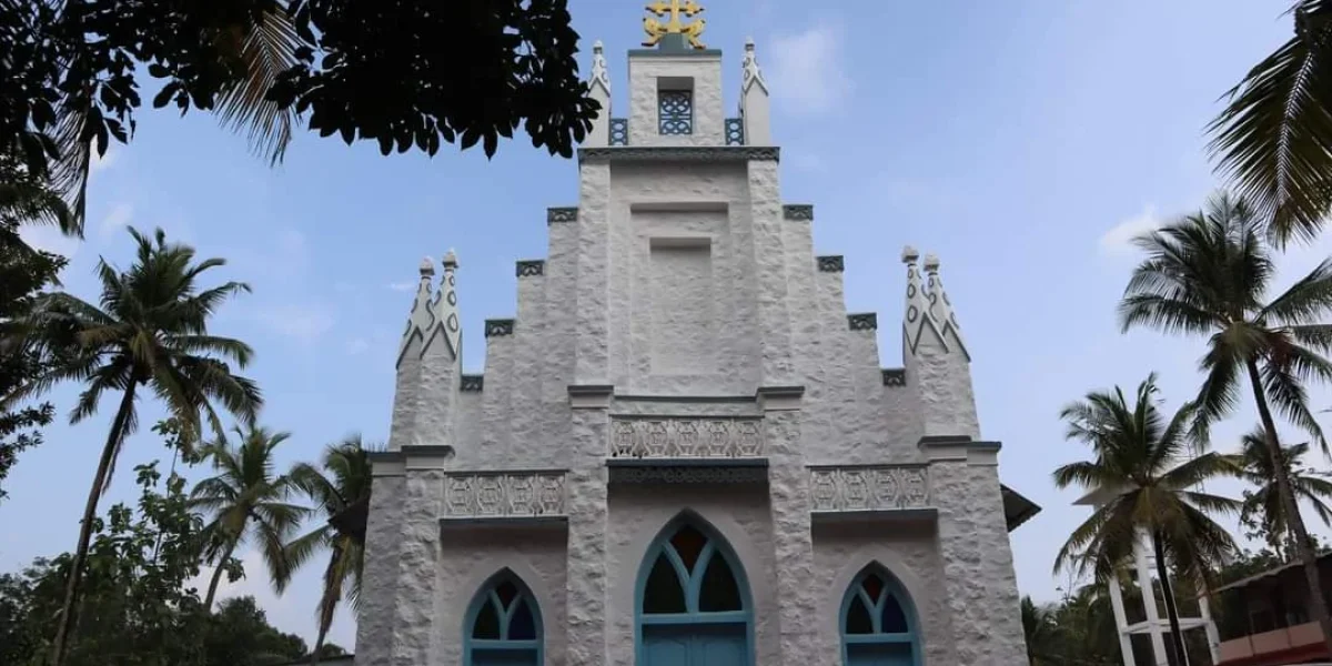 Our Lady of Lourdes Church – Meenkulam