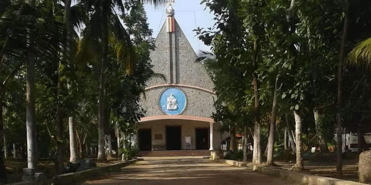 Precious Blood Church – Thannirmukkom