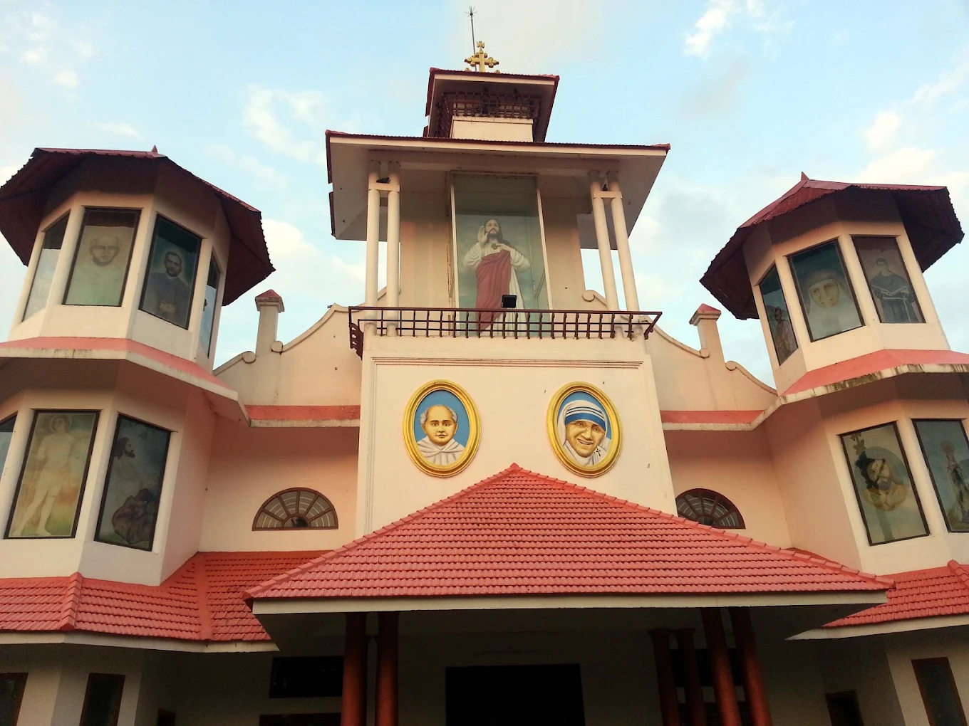 Sacred Heart Church – Thottuvathala