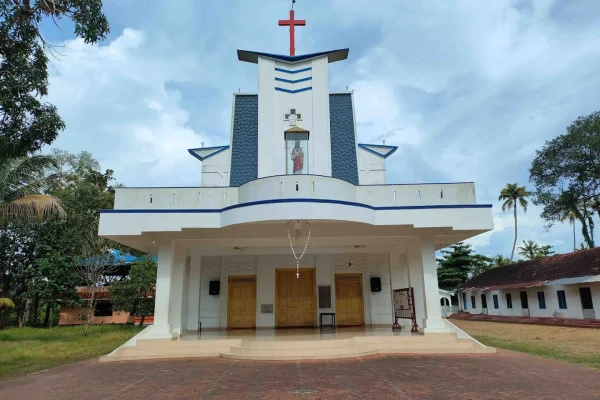 Sacred Heart Church – Valamangalam