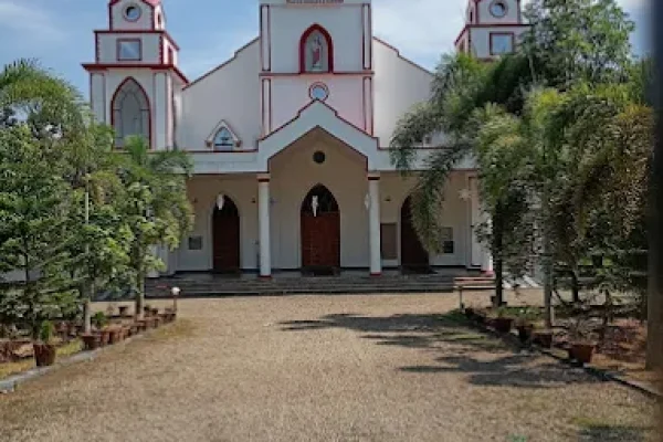 Sacred Heart Church – Vayalar