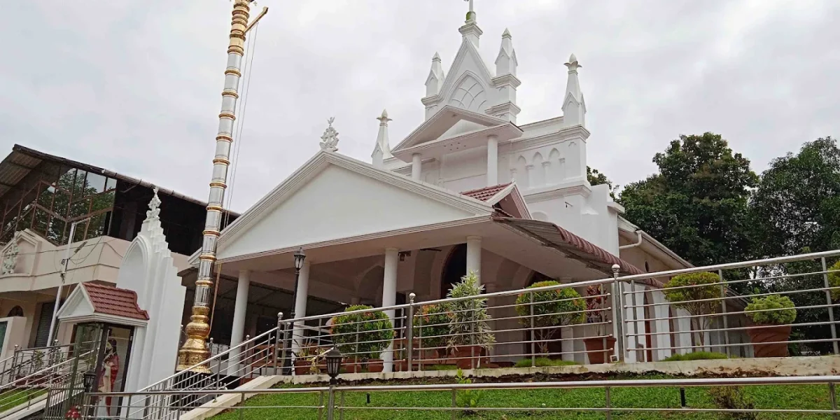 Sacred Heart Church – Thazhathangady
