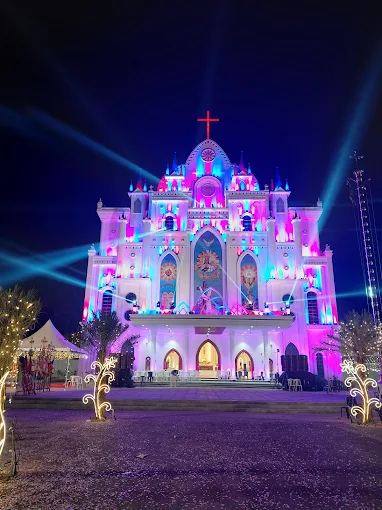 St. Mary’s Church – Carmelgiri (Moonamparambu)