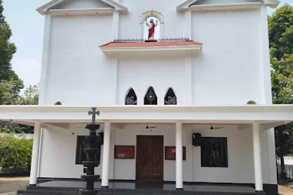 St.Thomas Church – Ezhattumugham