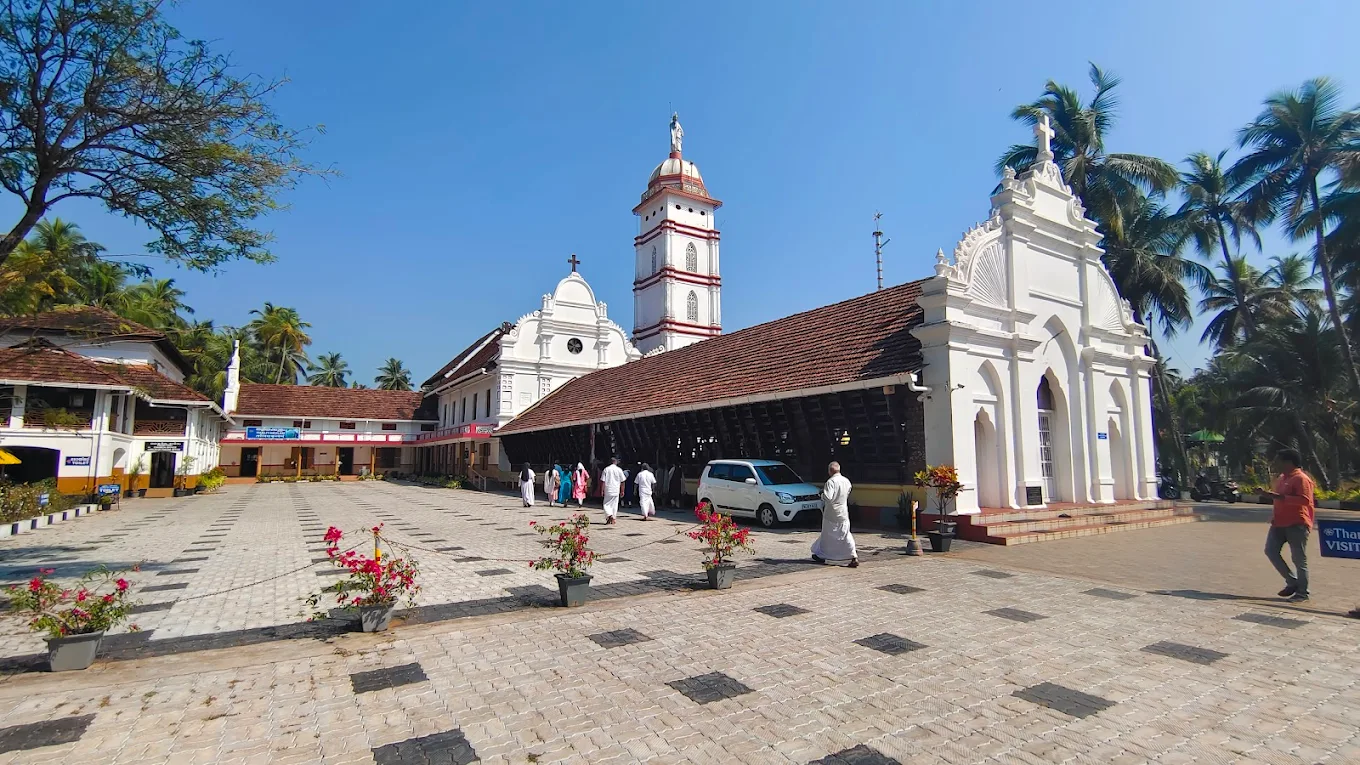 St.Thomas Church – Pazhayeroor