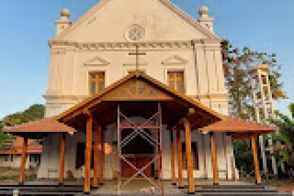 Holy Cross Church – Chendamangalam
