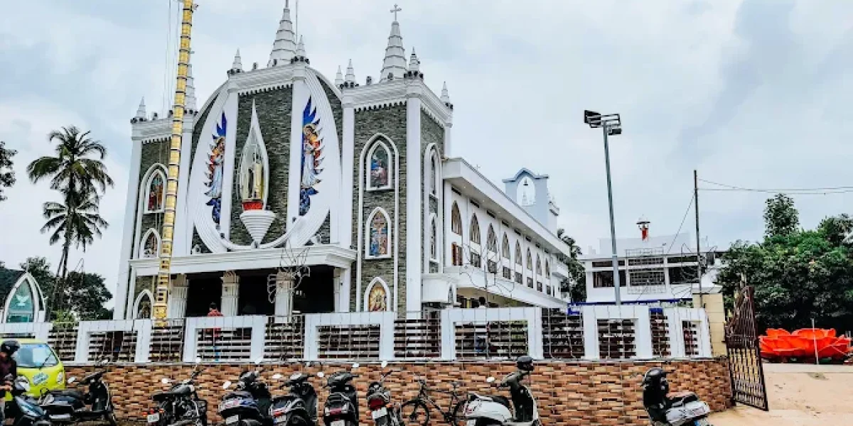 Little Flower Church – Kavaraparambu