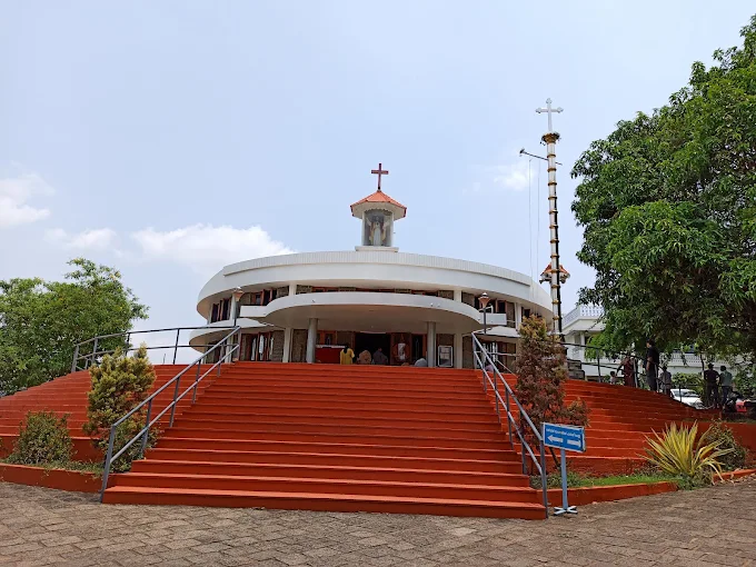 Infant Jesus Church – Vazhakulam South
